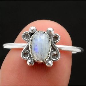 BOUTIQUE RAINBOW MOONSTONE 925 SILVER RING SIZE 10